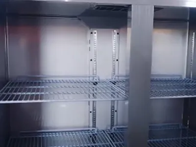 Commercial Reach-In Refrigerator (Vertical Freezer)