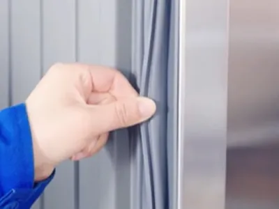 Commercial Reach-In Refrigerator (Vertical Freezer)